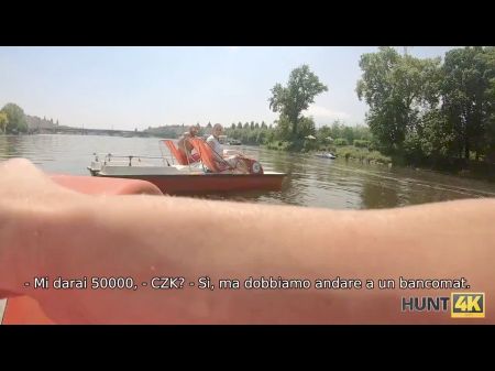 verkaufte seine frau