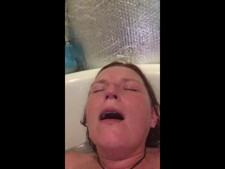 selbstbefriedigung deutsch frau lauter orgasmus im bad