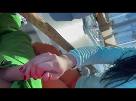 restaurant_handjob