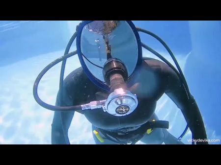 gay underwater