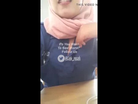 hijab paly tits