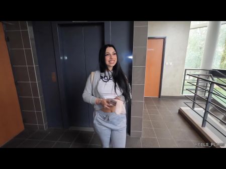 braut in der toilette