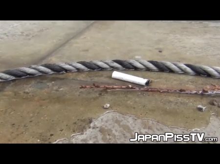 minirock auf straße