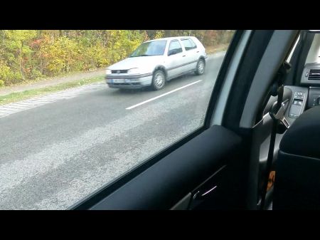 lezz kissing on the car